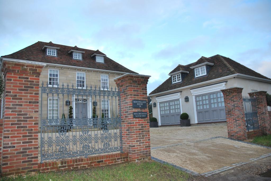 Montpellier House Bed and Breakfast Newport Pagnell Eksteriør billede