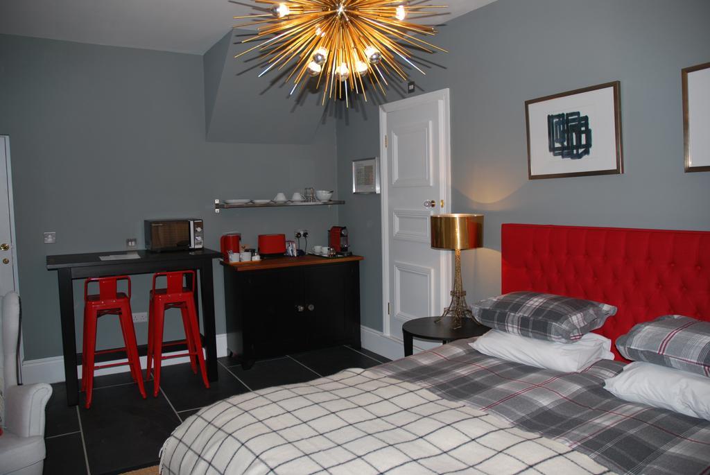 Montpellier House Bed and Breakfast Newport Pagnell Eksteriør billede